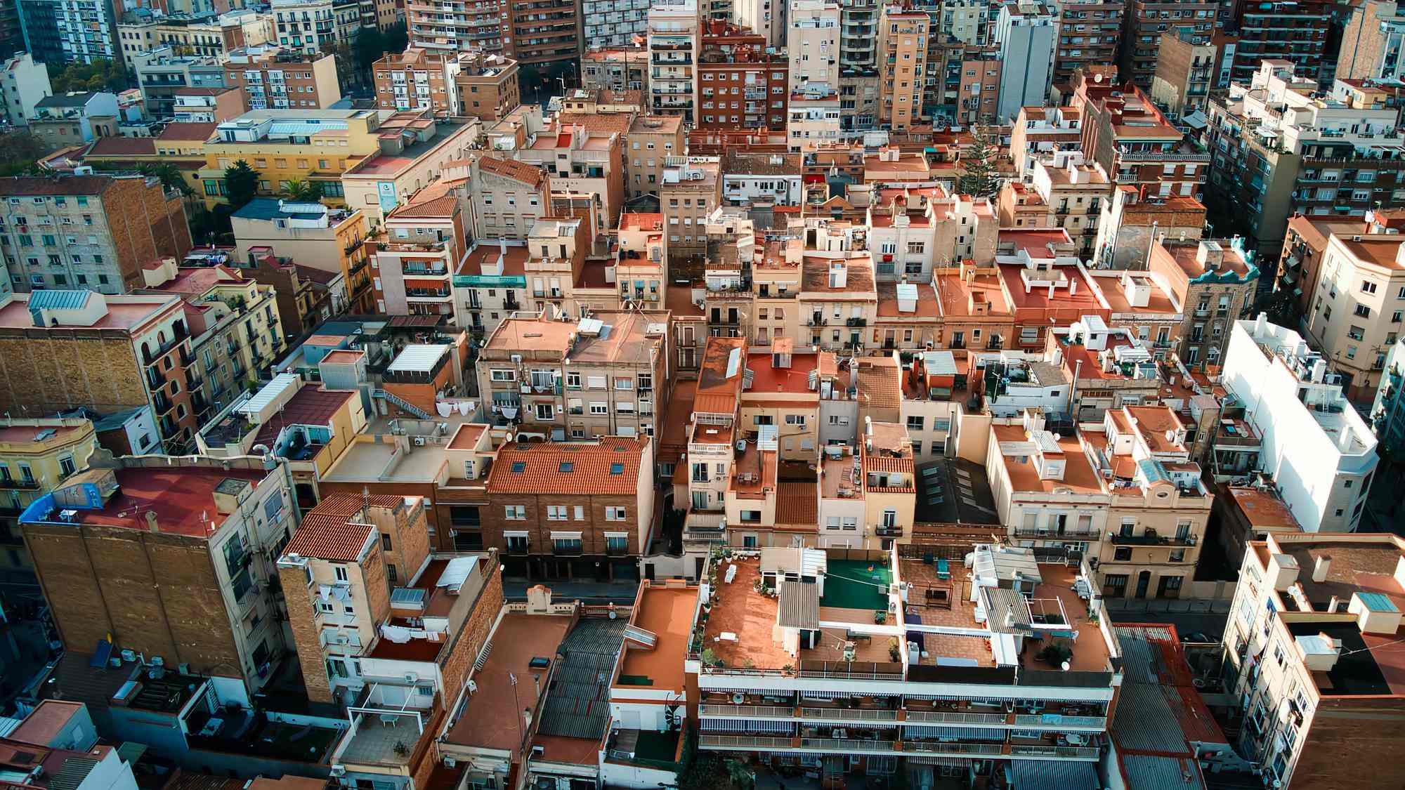 El mercado inmobiliario valenciano registra una caída del 35% en las ventas